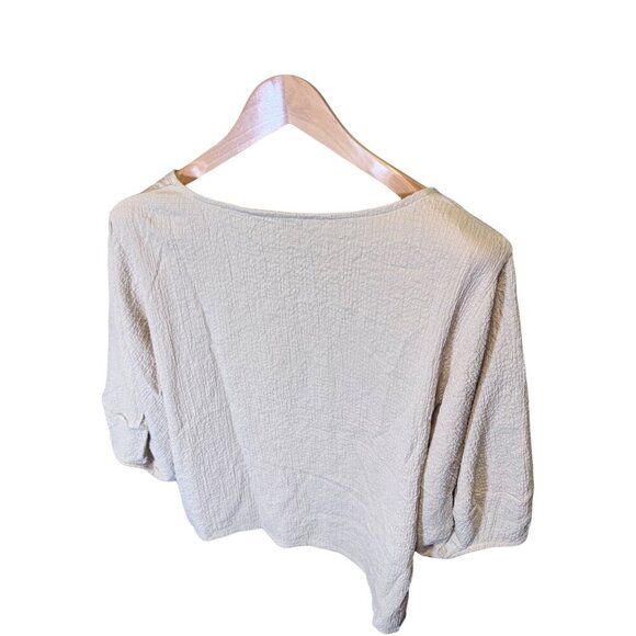 Umgee USA White Textured Bell Sleeve Scoop Neck Cropped Top SZ Large - Picture 2 of 5